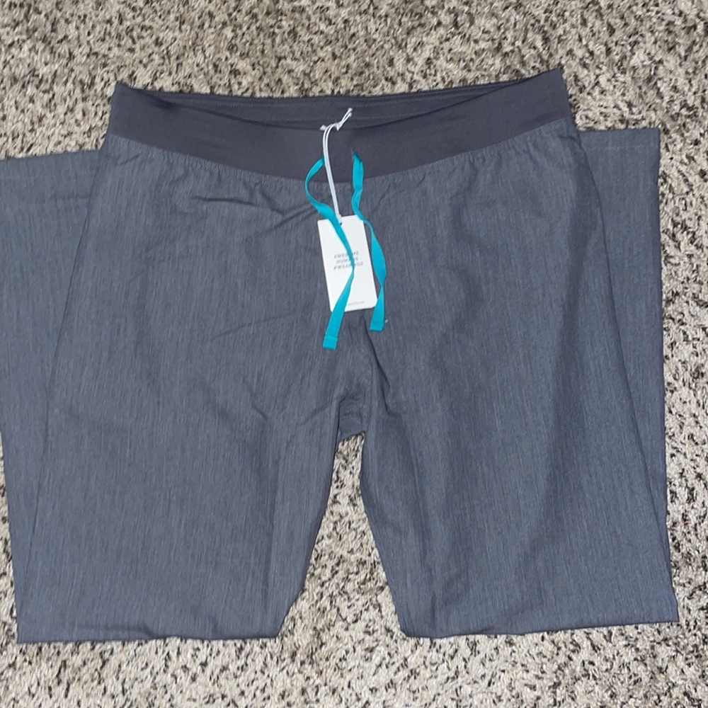 Brand new FIGS Scrub pants!